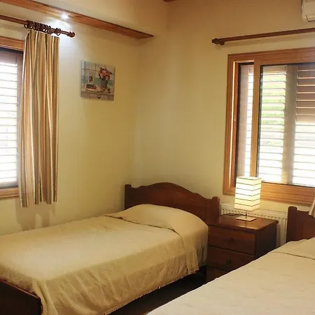 Majestic * Agia Marina (Northern Cyprus)