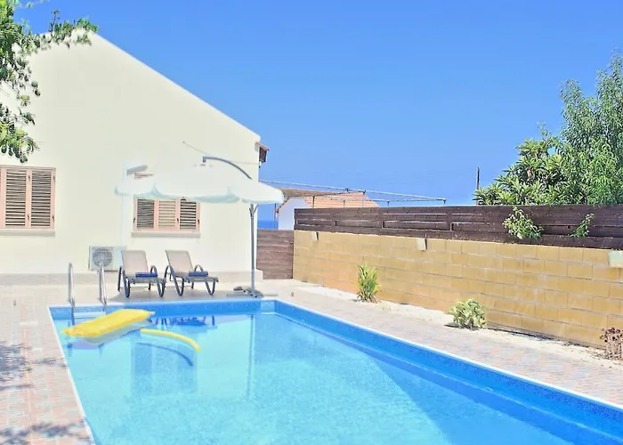 Majestic Ayia Marina